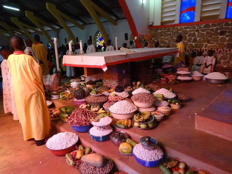 Gifts on the altar, Central African Republic