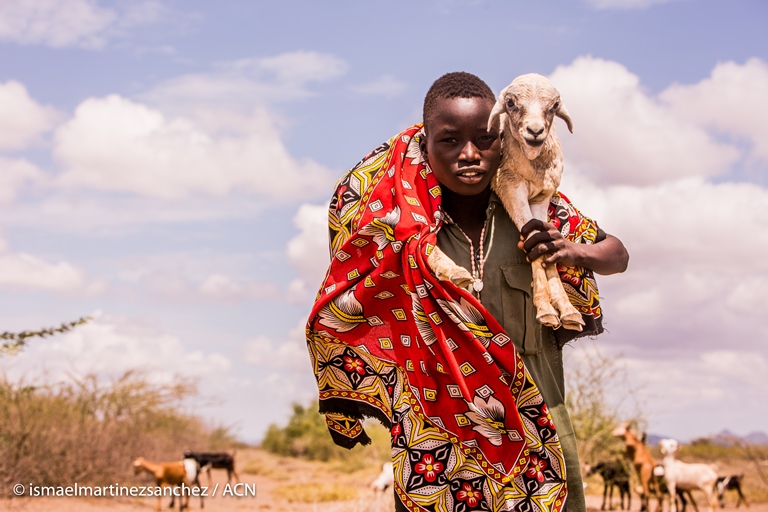 Kenya Turkana teenager.B.jpg