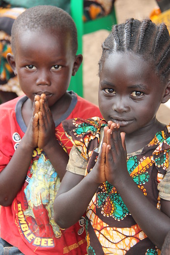 Children praying in South Sudan